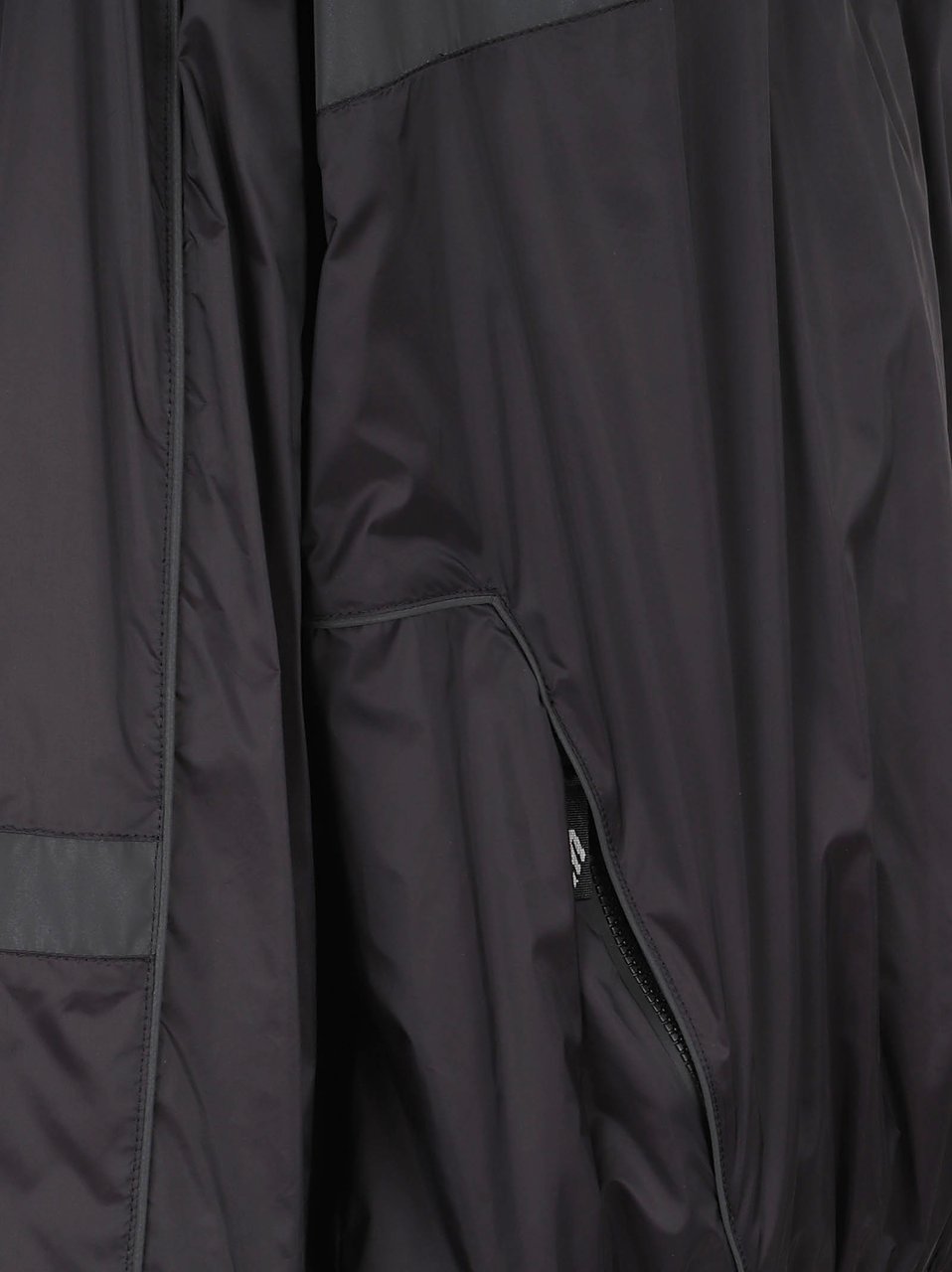 Balenciaga Technical Ripstop Jacket with Reflective Details Zwart