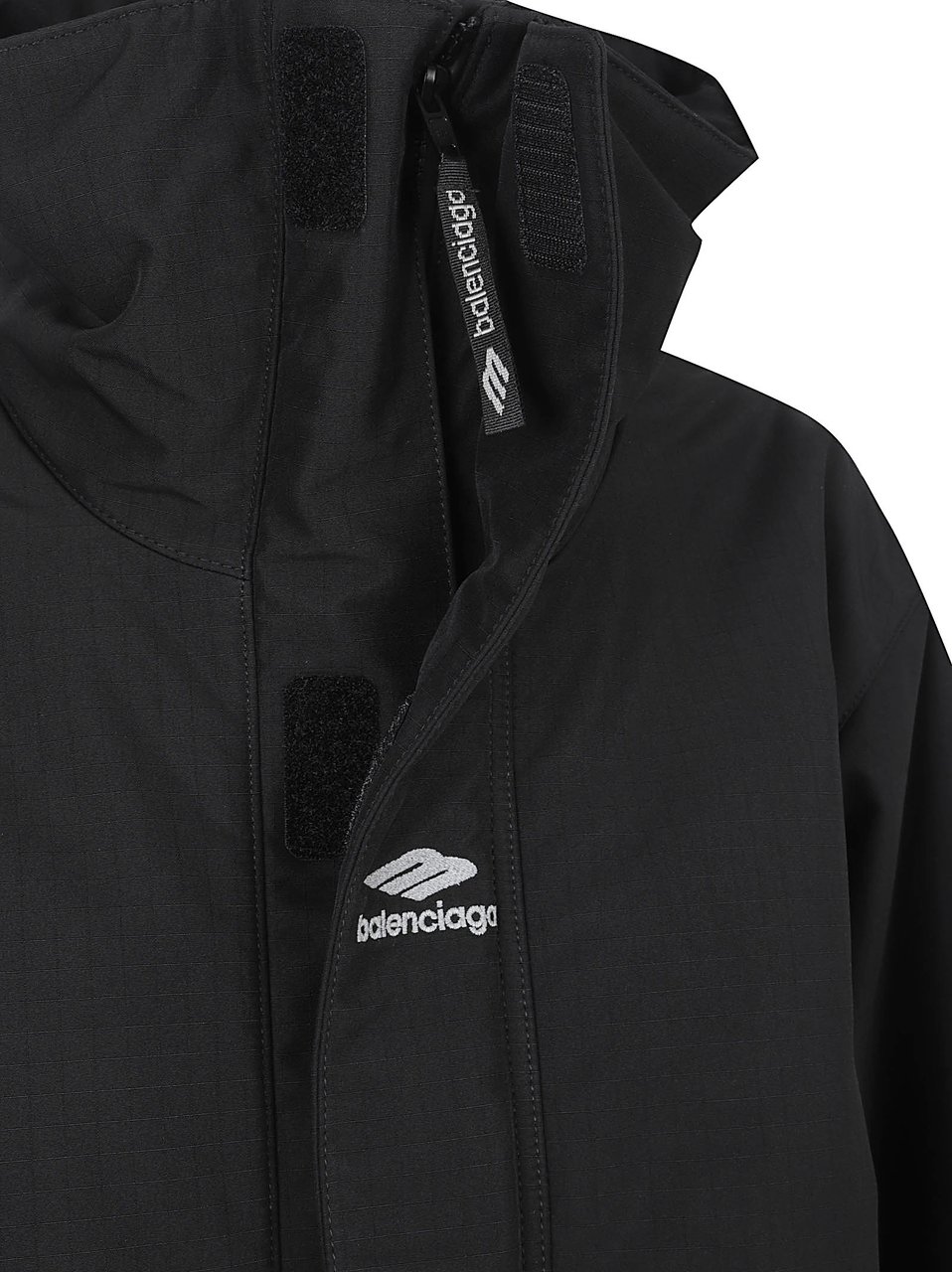 Balenciaga Technical Black Coat with High Collar and Reflective Details Zwart