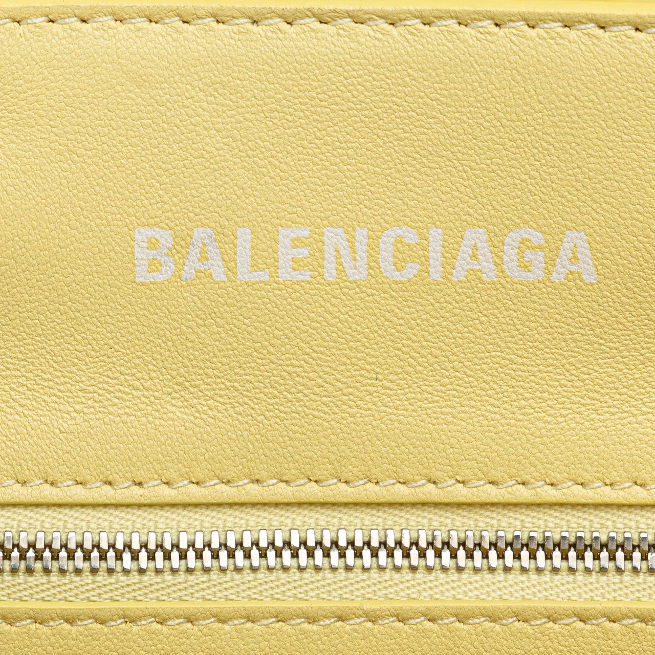 Balenciaga Faux Leather Bistro Panier XS Geel