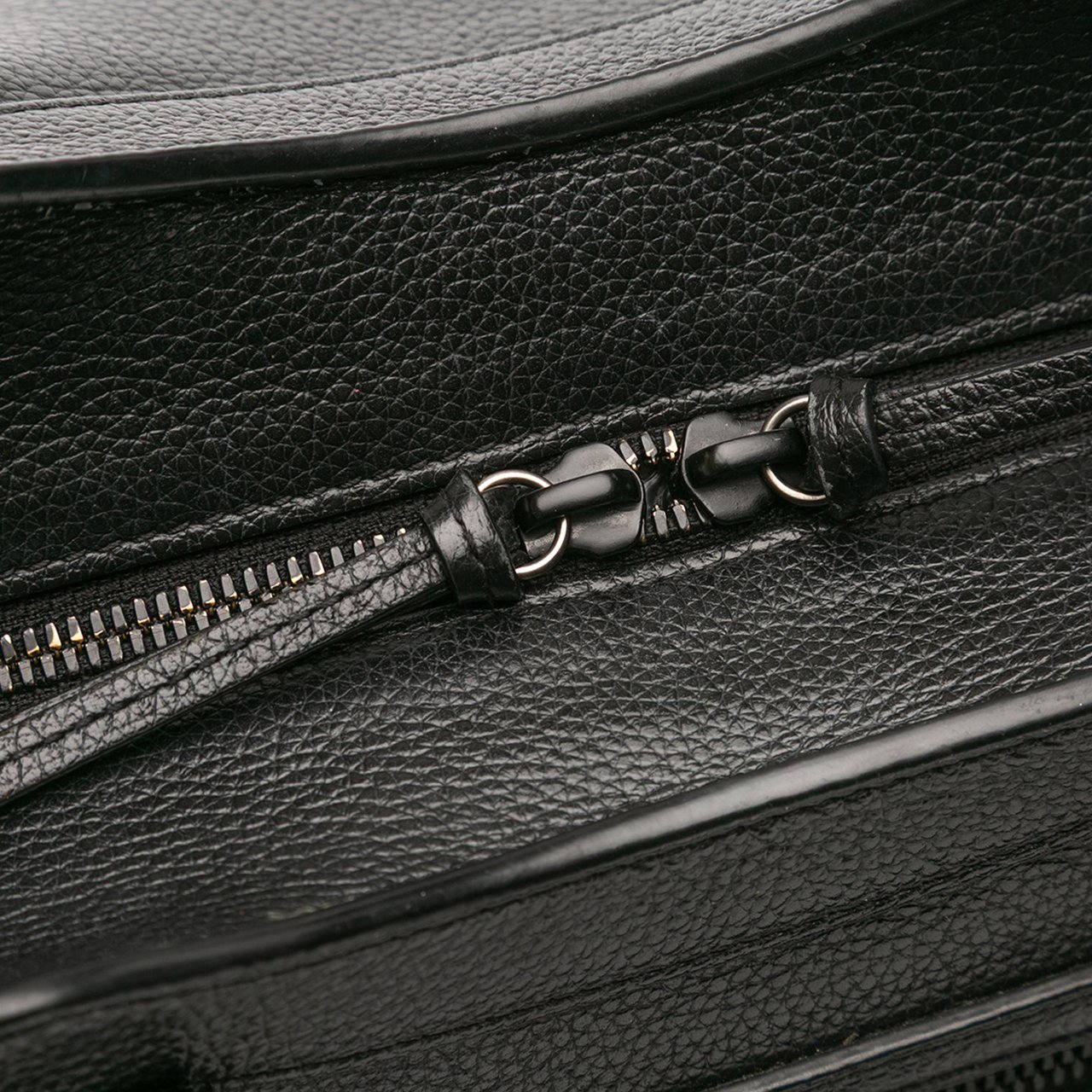Balenciaga Medium Grained Calfskin Neo Classic City Satchel Zwart