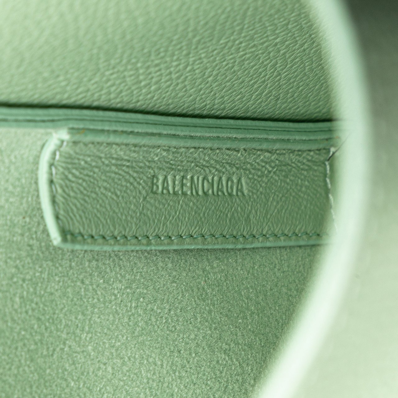 Balenciaga Pebbled Calfskin Tool 2.0 North South XS Tote Groen