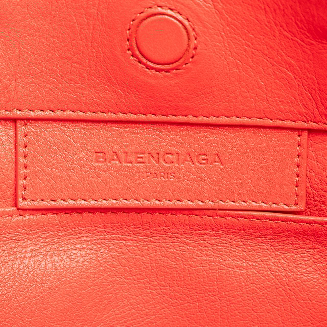 Balenciaga Mini Leather Papier A6 Zip Around Satchel Rood