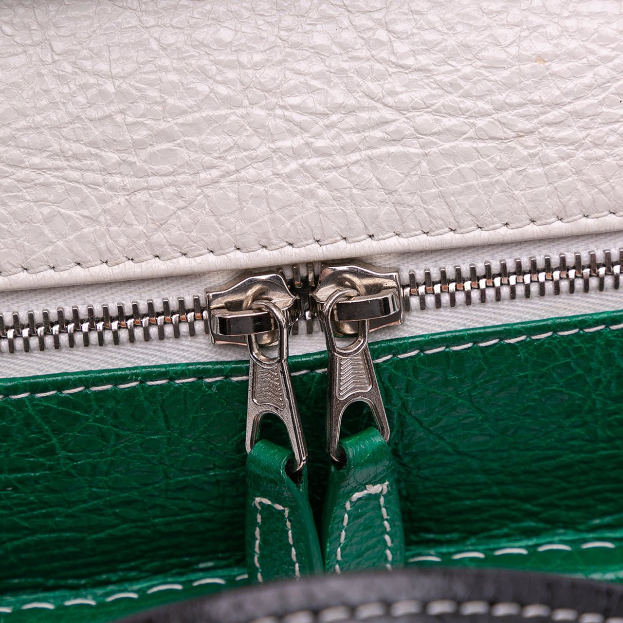 Balenciaga XS Lambskin Bazar Shopper Satchel Groen