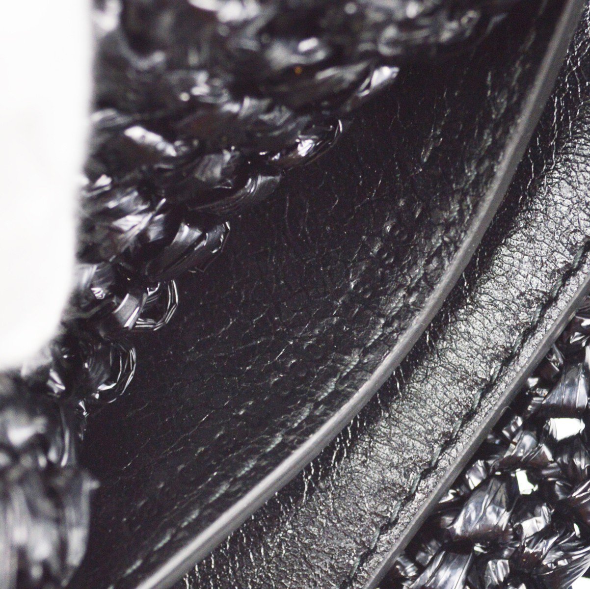 Balenciaga Balenciaga Le Cagole Panier Raffia with Leather Zwart