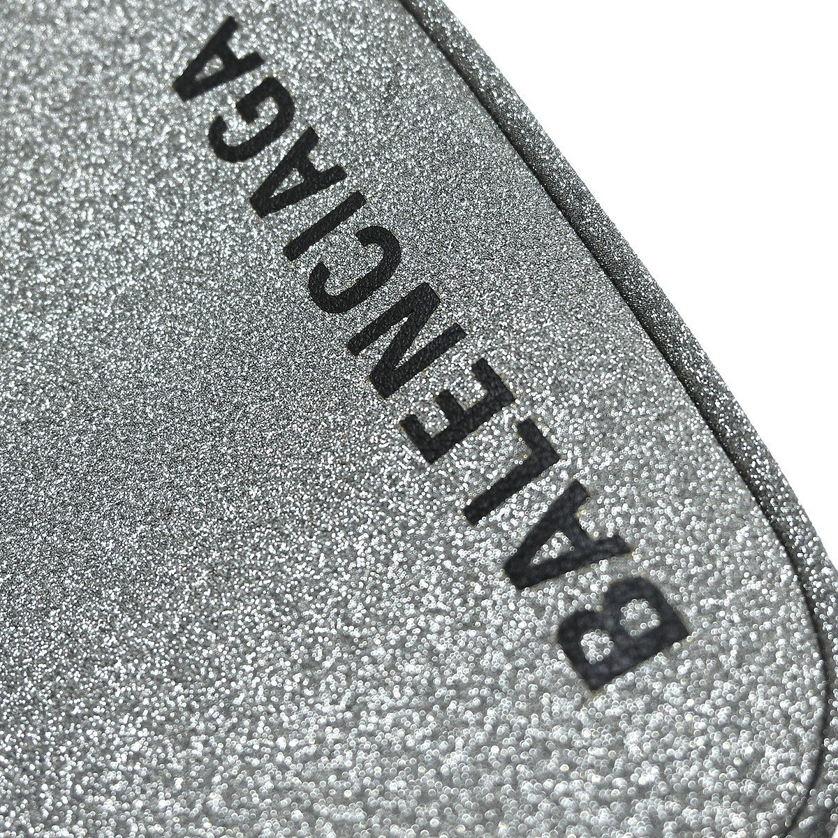 Balenciaga Triangle Leather Medium Zilver