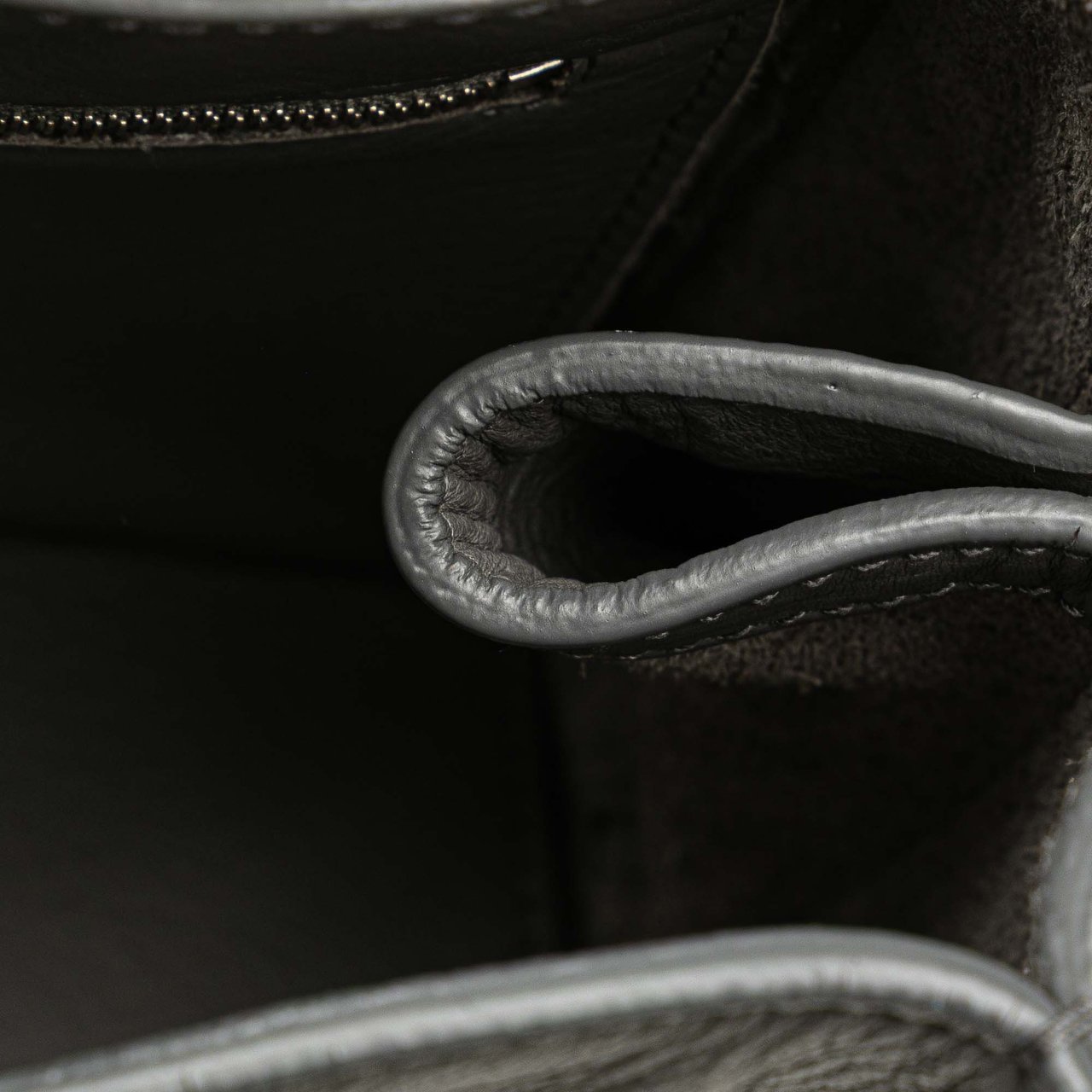 Balenciaga Leather Papier A6 Zip Around Satchel Grijs