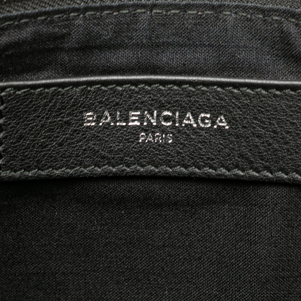 Balenciaga Leather Everyday Clutch Zwart
