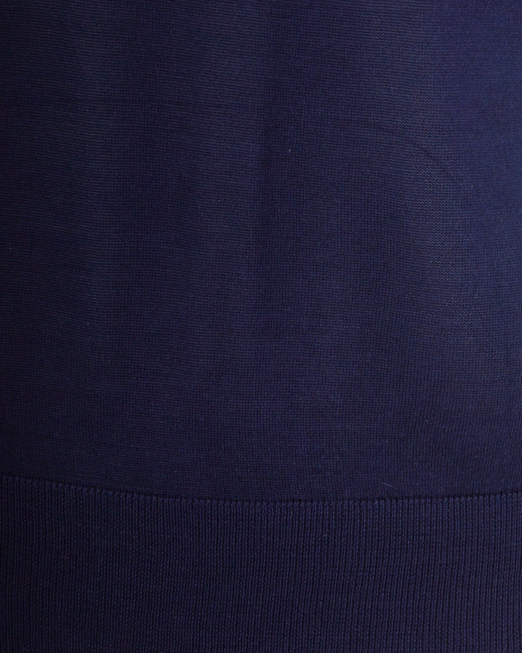 Ballantyne Finely Knit Round Neck Sweater in Navy Blue Zwart