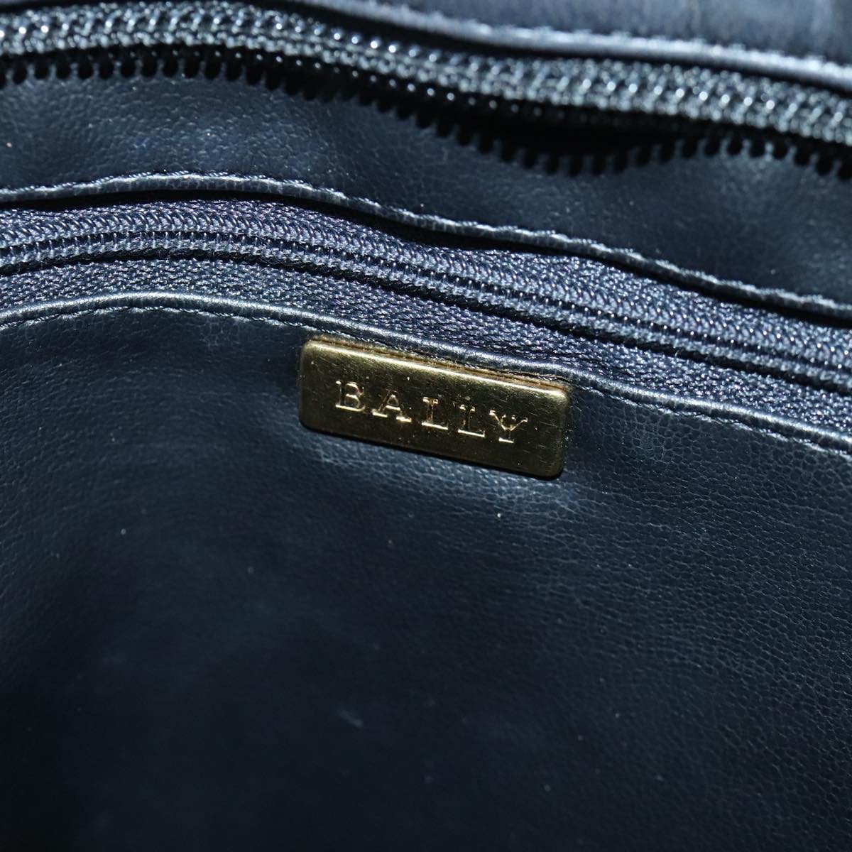 Bally Vintage Shoulder Bag Patent leather Zwart
