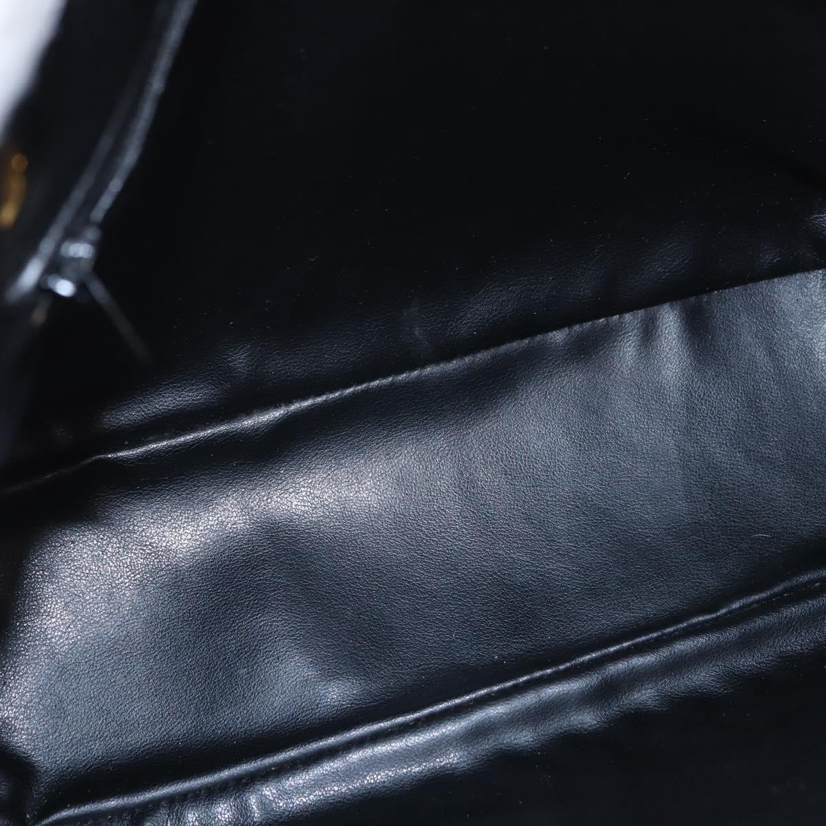 Bally Vintage Chain Quilted Leather Zwart