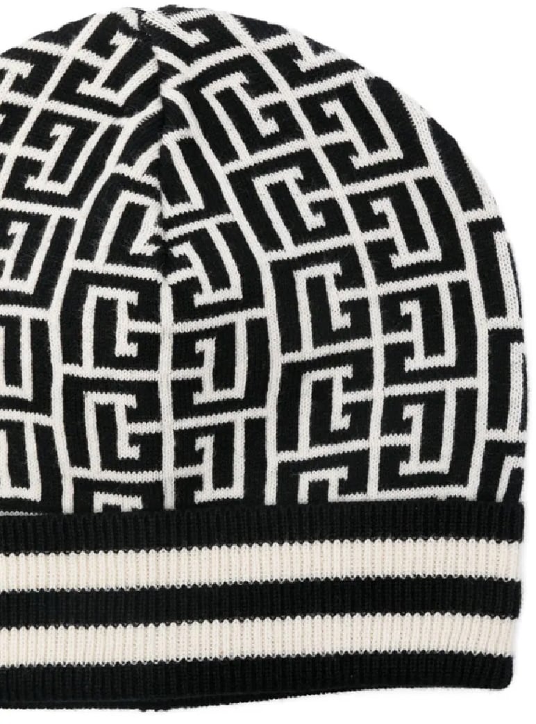 Balmain hat divers Divers