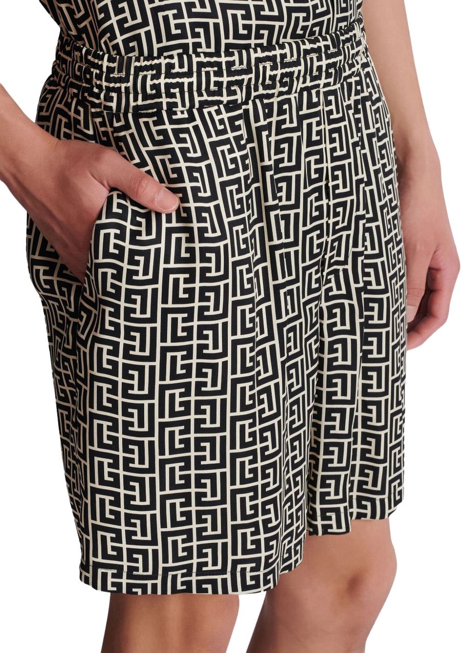 Balmain Shorts Ivoire / Noir Divers