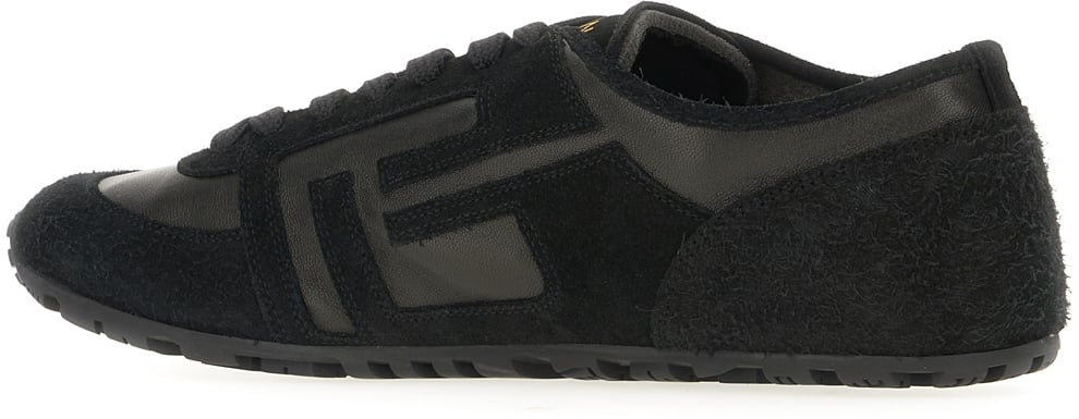 Balmain Black suede sneakers Zwart