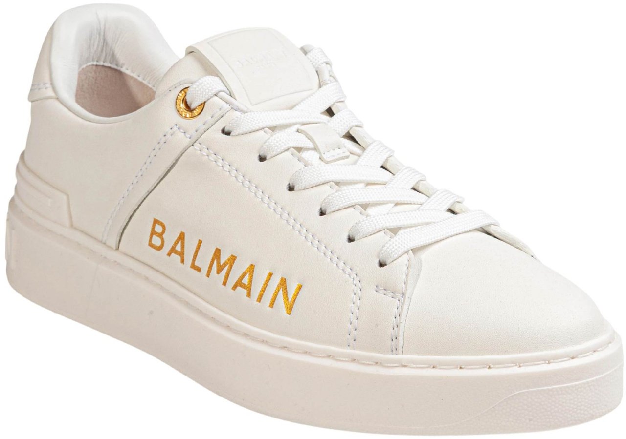 Balmain Balmain b court white leather sneakers with gold side logo Wit