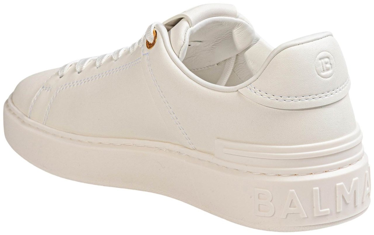 Balmain Balmain b court white leather sneakers with gold side logo Wit