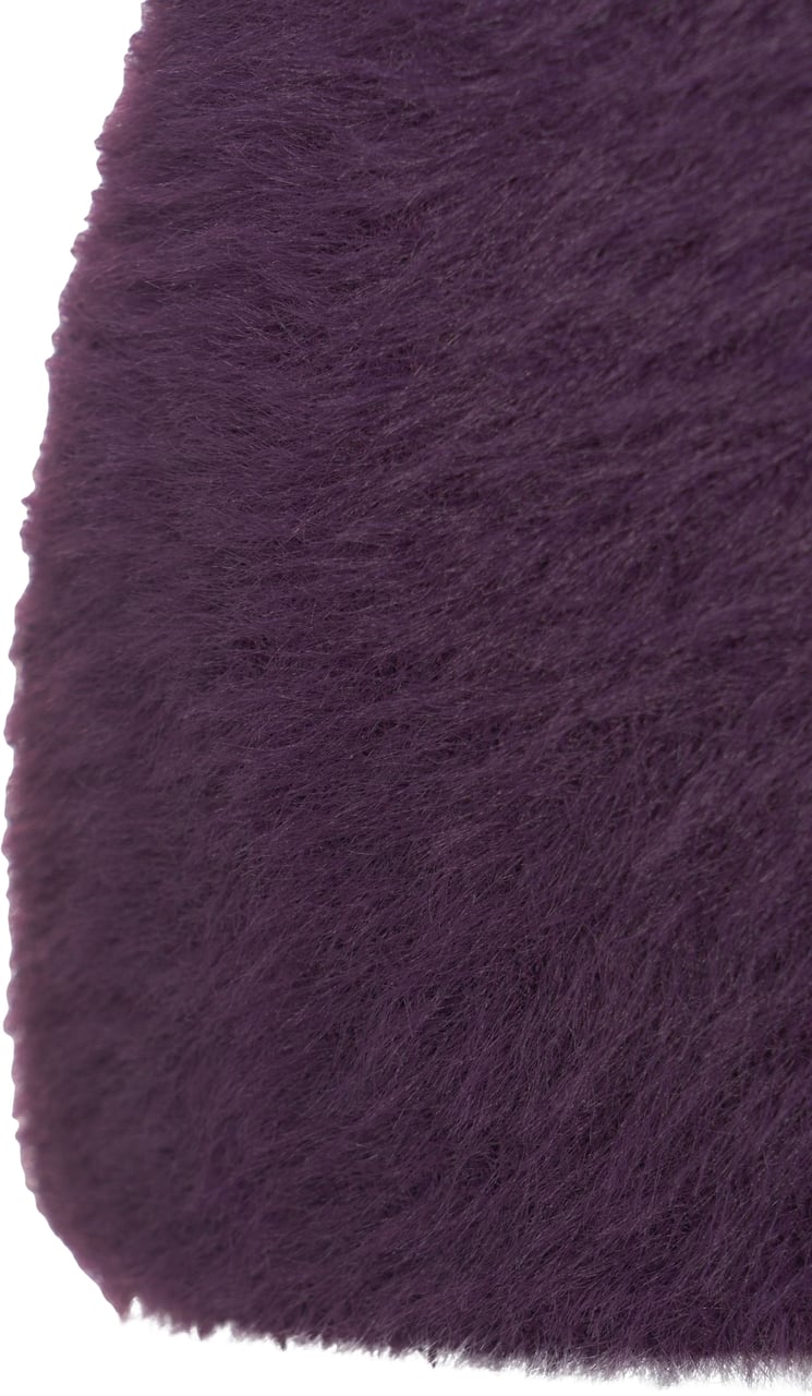 Baum Und Pferdgarten Fuzzy tank top 'Chaima' Paars