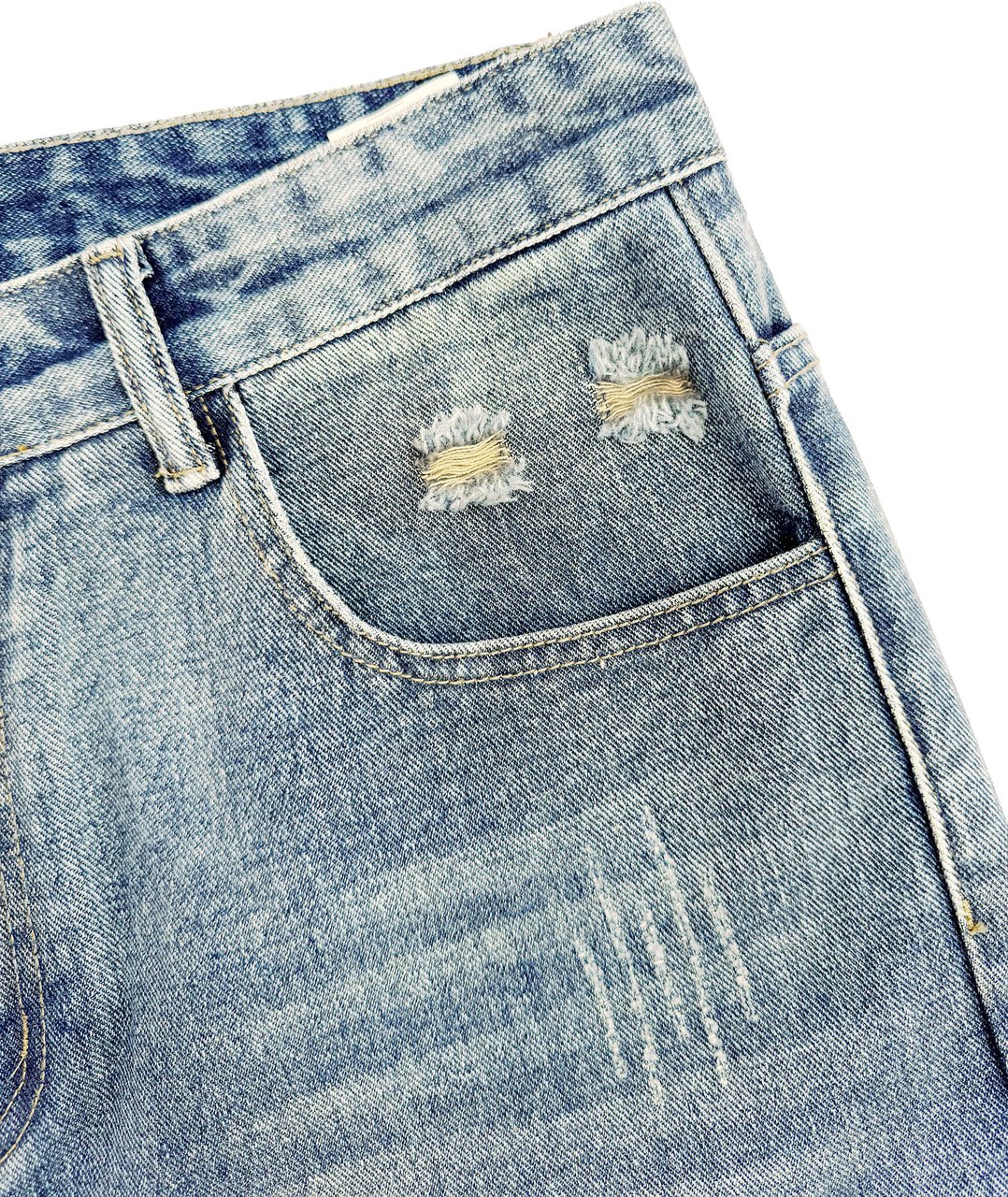 Black Bananas DISTRESSED DENIM SHORTS Lichtblauw