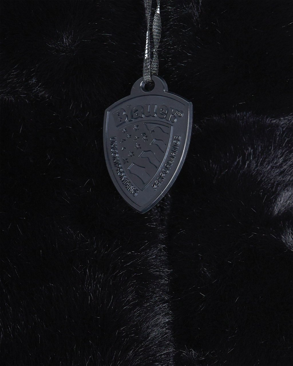 Blauer Coats Black Zwart