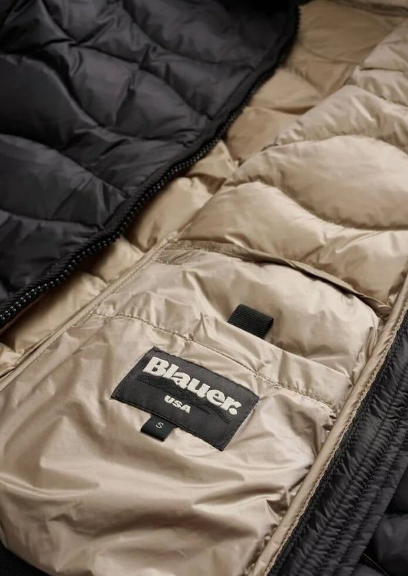 Blauer Coats Black Zwart