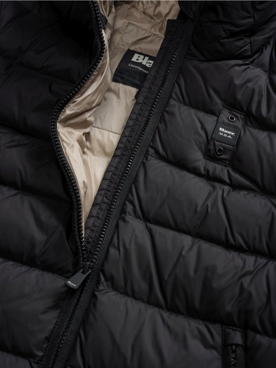 Blauer Coats Black Zwart