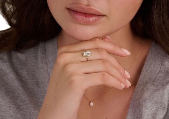 Blush Ring 1279YMQ/54 14k Geelgoud Parelmoer en Zirkonia Maat 54 Goud