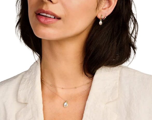 Blush Collier 3169YMQ 14k Geelgoud met Ovale Hanger MOP 42cm Goud