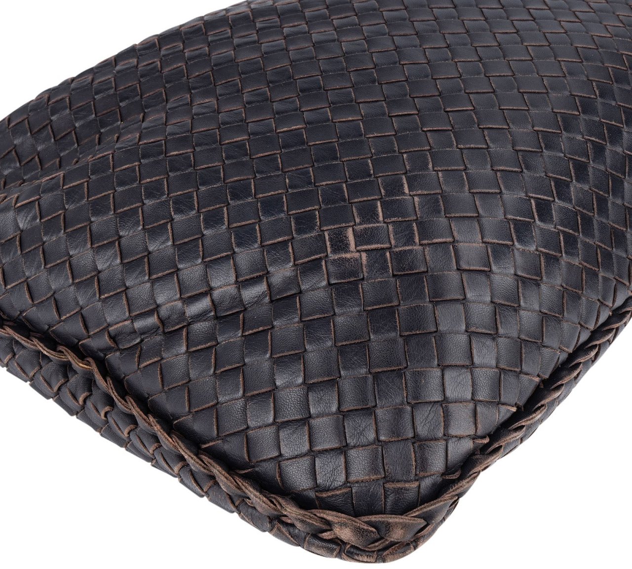 Bottega Veneta Bottega Intrecciato Leather Veneta Belly Hobo Shoulder Bag Paars