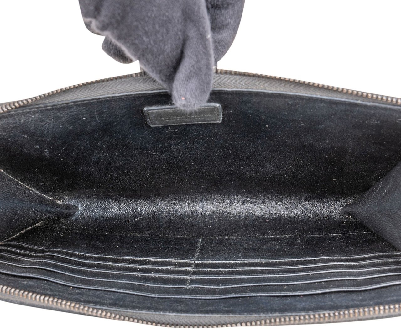 Bottega Veneta Bottega Veneta Intrecciato Leather Zipped Clutch Beige