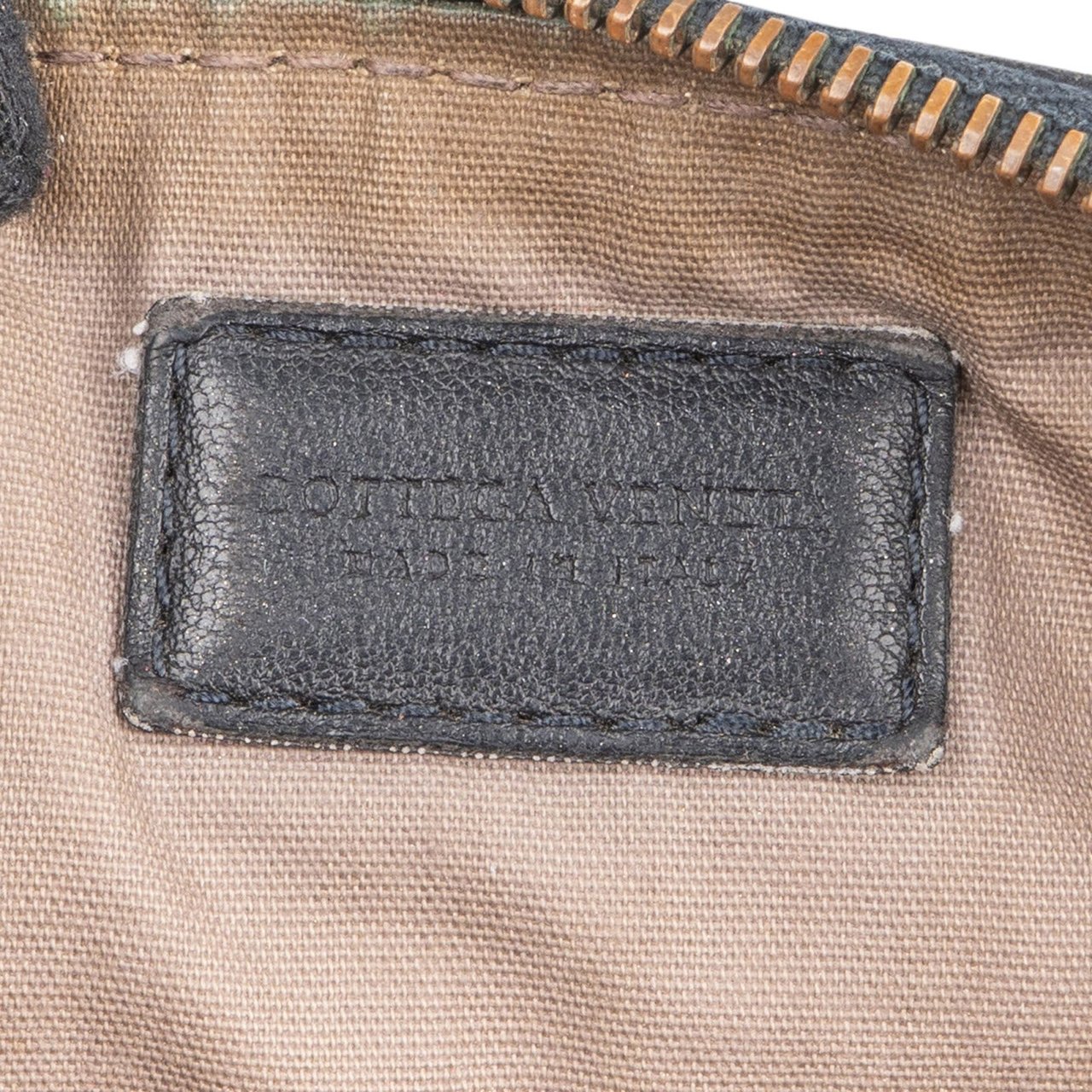 Bottega Veneta Intrecciato Leather Clutch Zwart