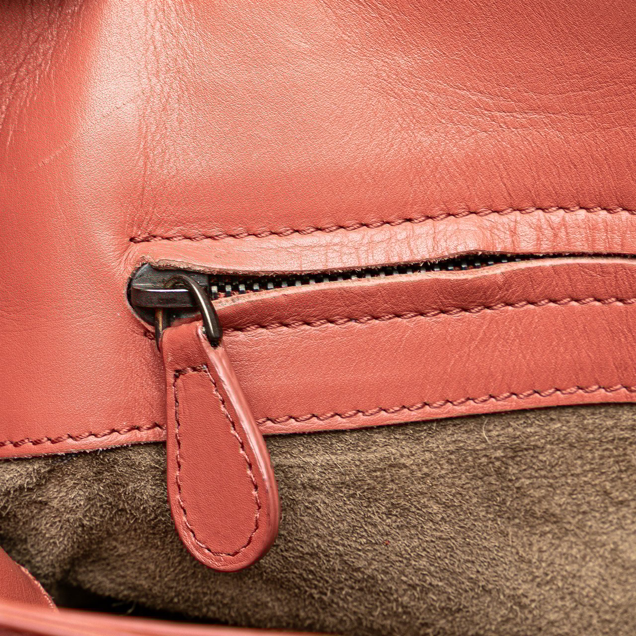 Bottega Veneta Medium Nappa Intrecciato Roma Tote Rood