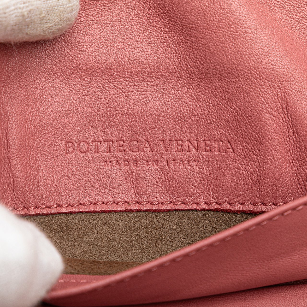 Bottega Veneta Mini Nappa Intrecciato Expandable Chain Crossbody Roze