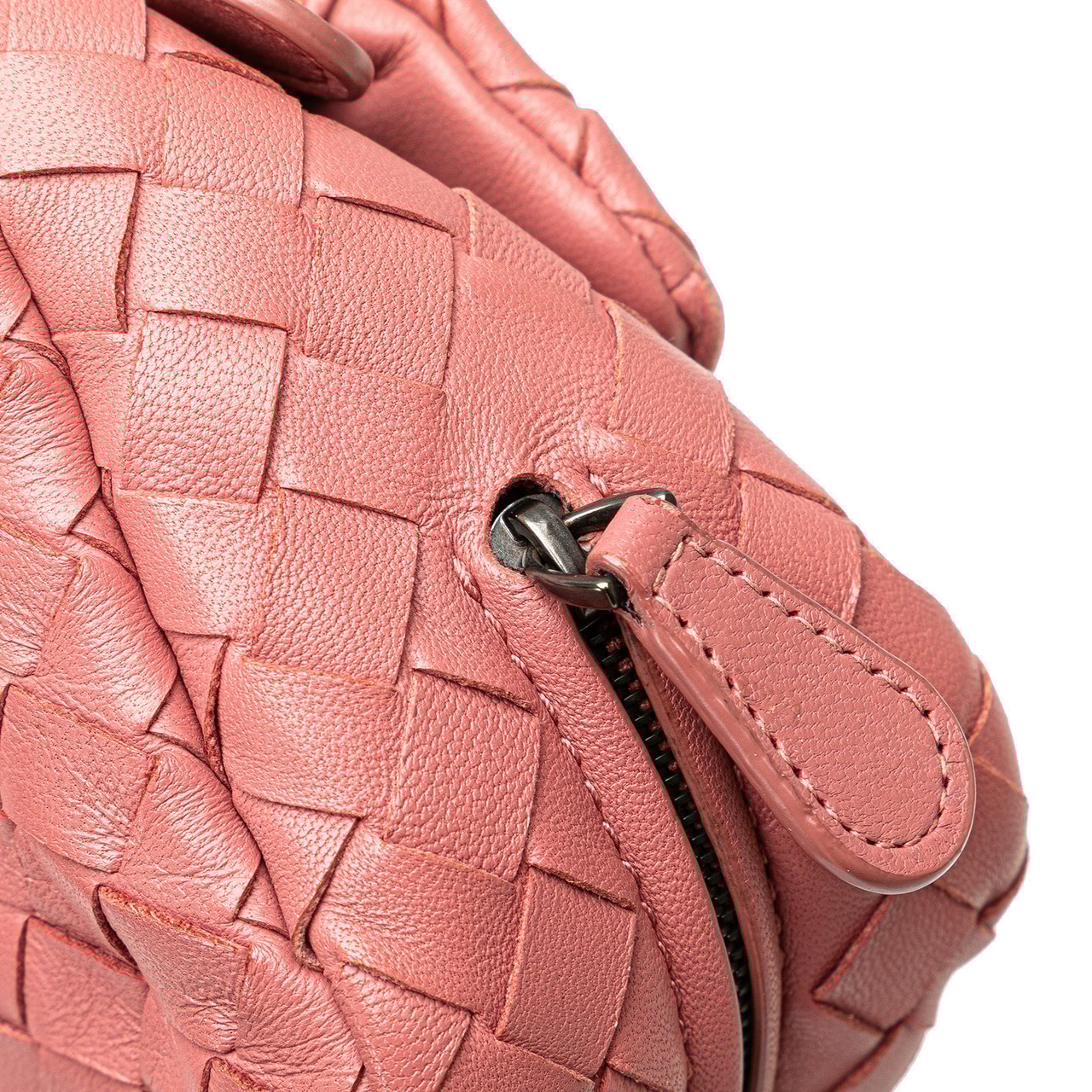 Bottega Veneta Mini Nappa Intrecciato Expandable Chain Crossbody Roze