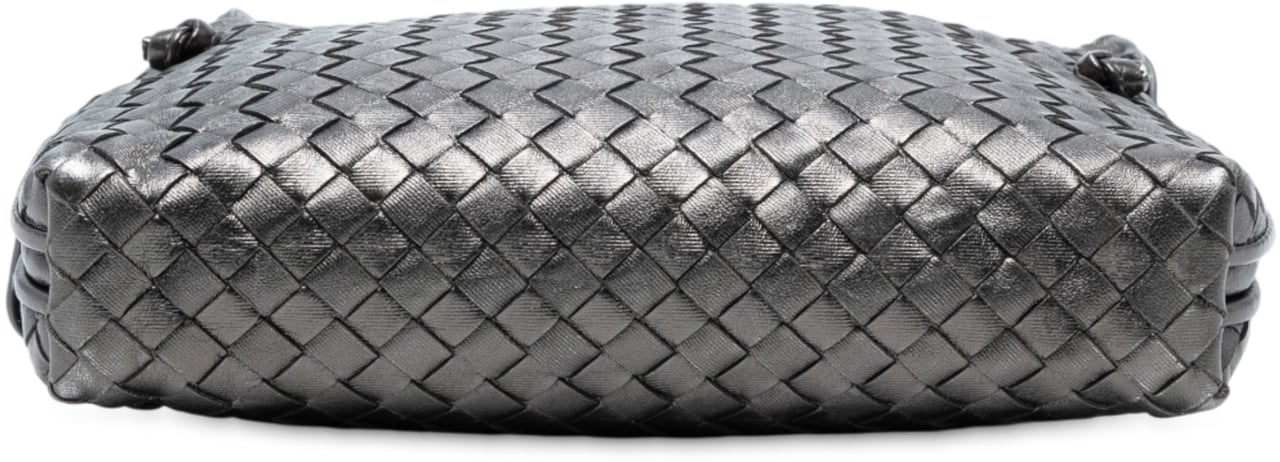 Bottega Veneta Metallic Nappa Intrecciato Nodini Crossbody Grijs