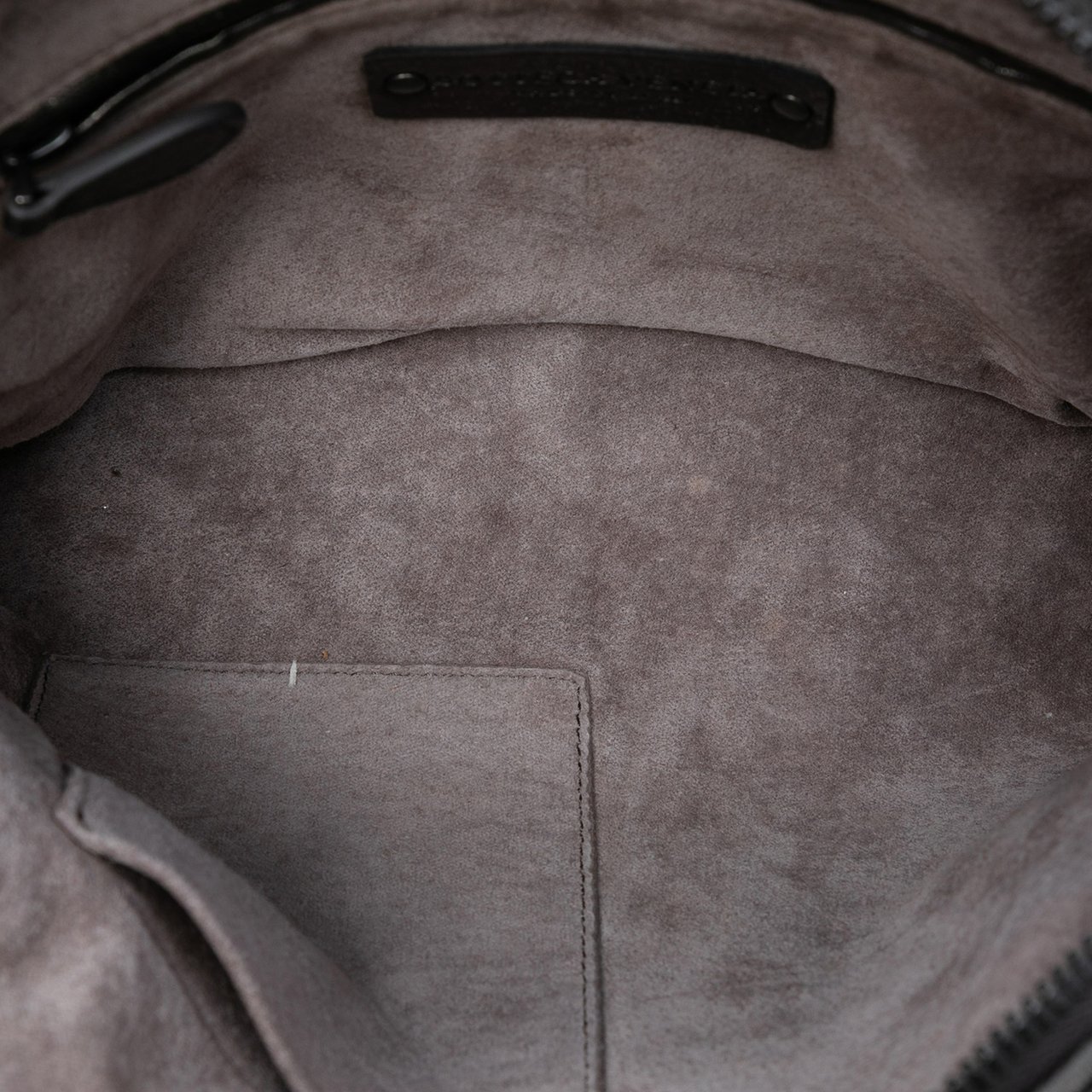 Bottega Veneta Metallic Nappa Intrecciato Nodini Crossbody Grijs