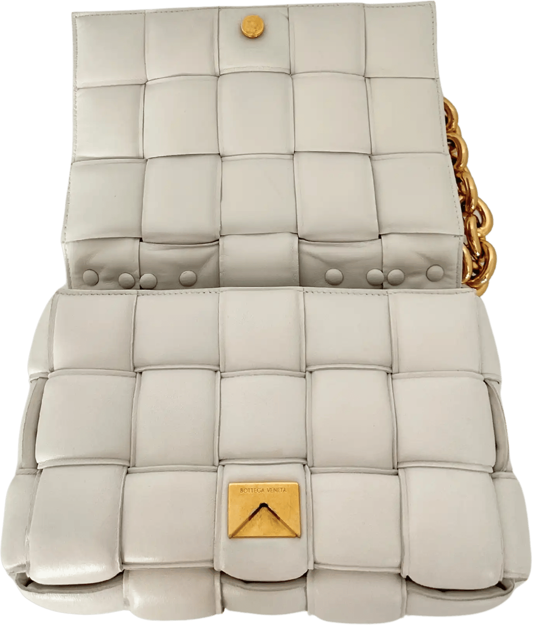 Bottega Veneta Bottega Veneta Padded Chain Cassette Crossbody Bag Off-White / very good Wit
