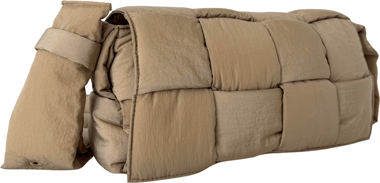 Bottega Veneta Bottega Veneta Medium Padded Tech Cassette Tasche Sesame Beige / neuwertig Beige