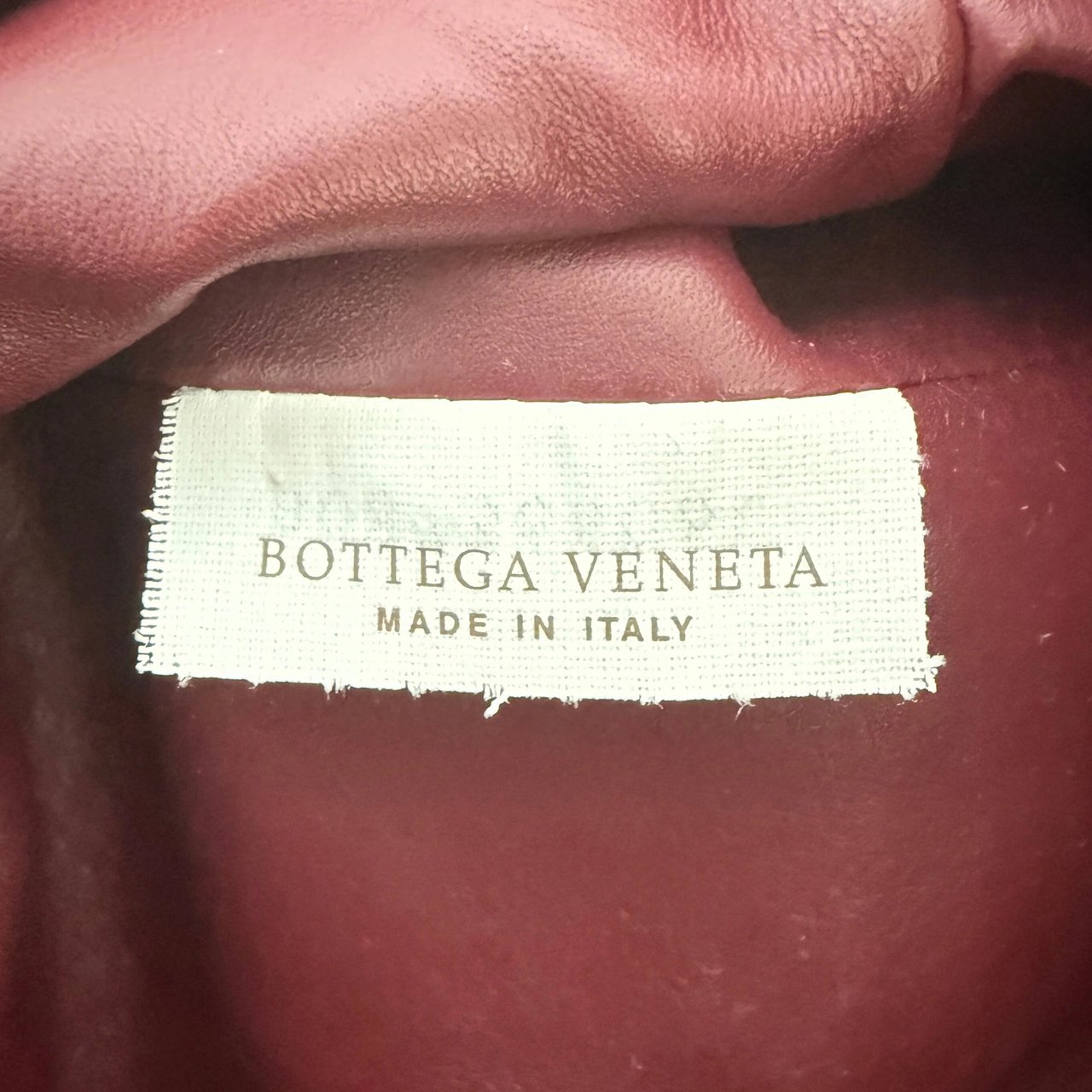 Bottega Veneta Bottega Veneta Mini Pouch Bordeauxrot / neuwertig Rood