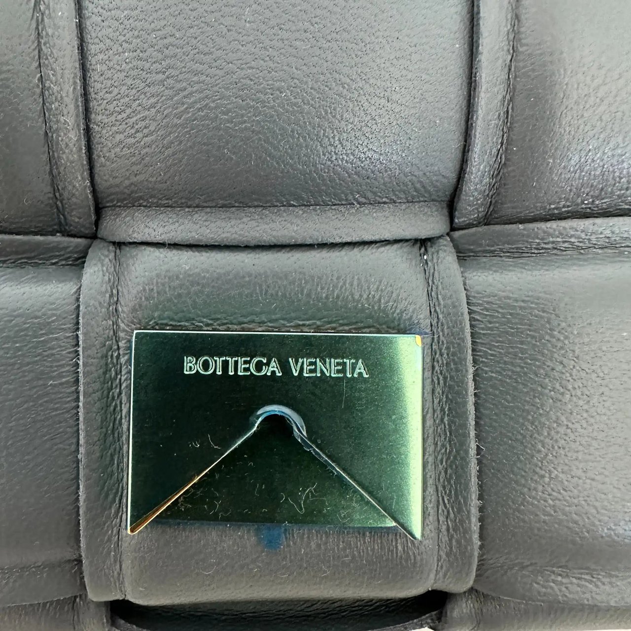 Bottega Veneta Bottega Veneta Padded Cassette Small Thunder/ ungetragen Grijs