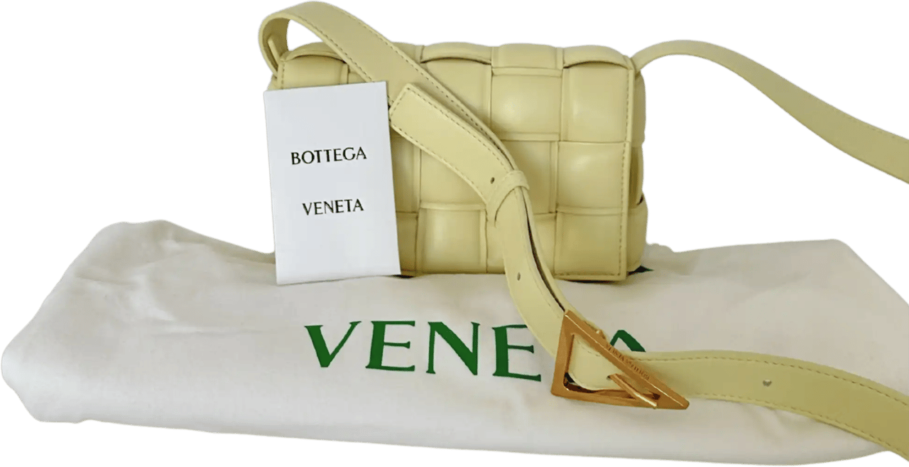 Bottega Veneta Bottega Veneta Padded Cassette Small Ice Cream / ungetragen Geel