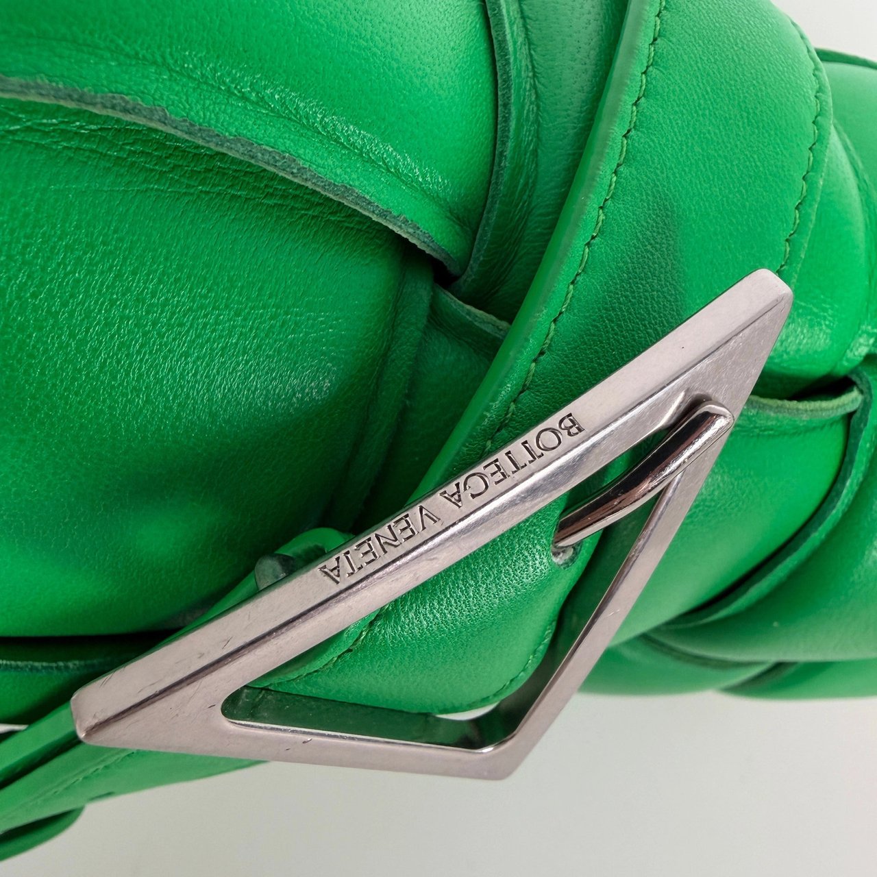 Bottega Veneta Bottega Veneta Padded Cassette Intrecciato grün / sehr gut Groen