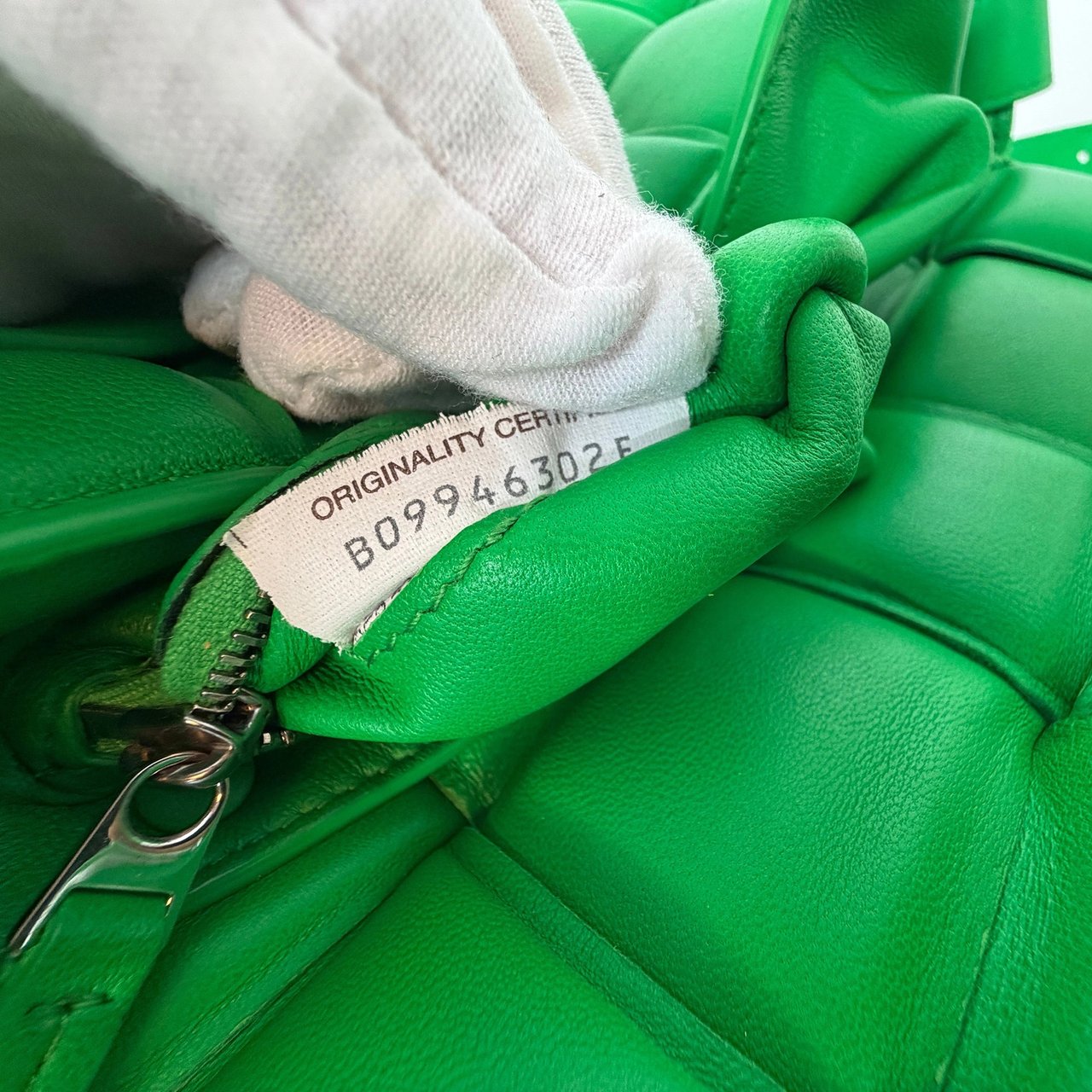 Bottega Veneta Bottega Veneta Padded Cassette Intrecciato grün / sehr gut Groen