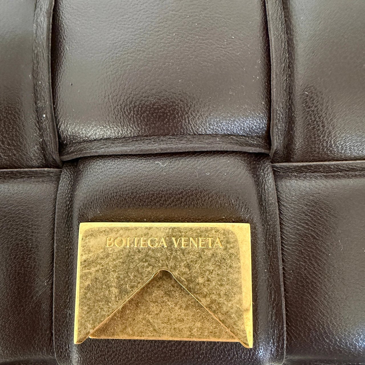 Bottega Veneta Padded Chain Cassette Bag Dark Brown / Very Good Bruin