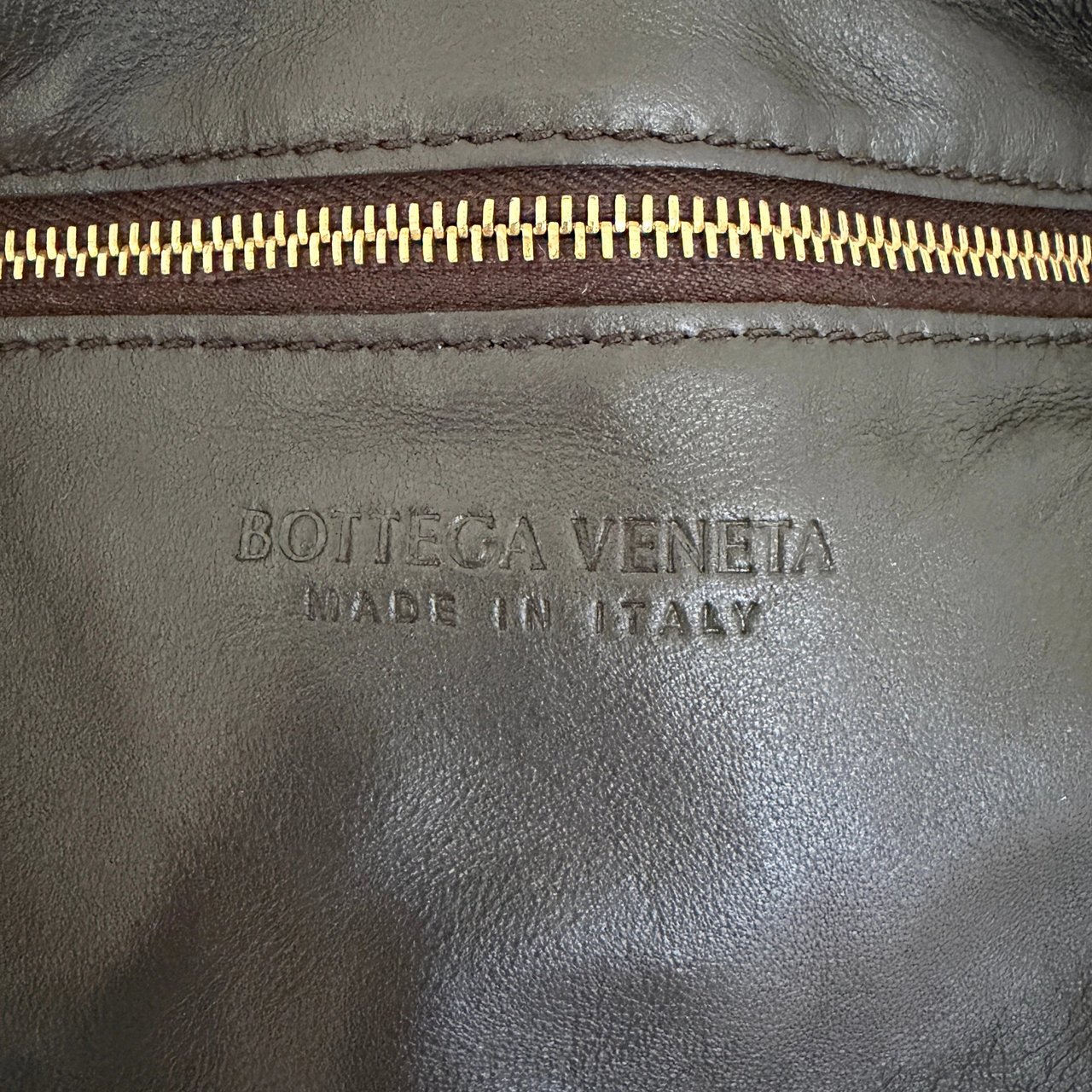 Bottega Veneta Padded Chain Cassette Bag Dark Brown / Very Good Bruin