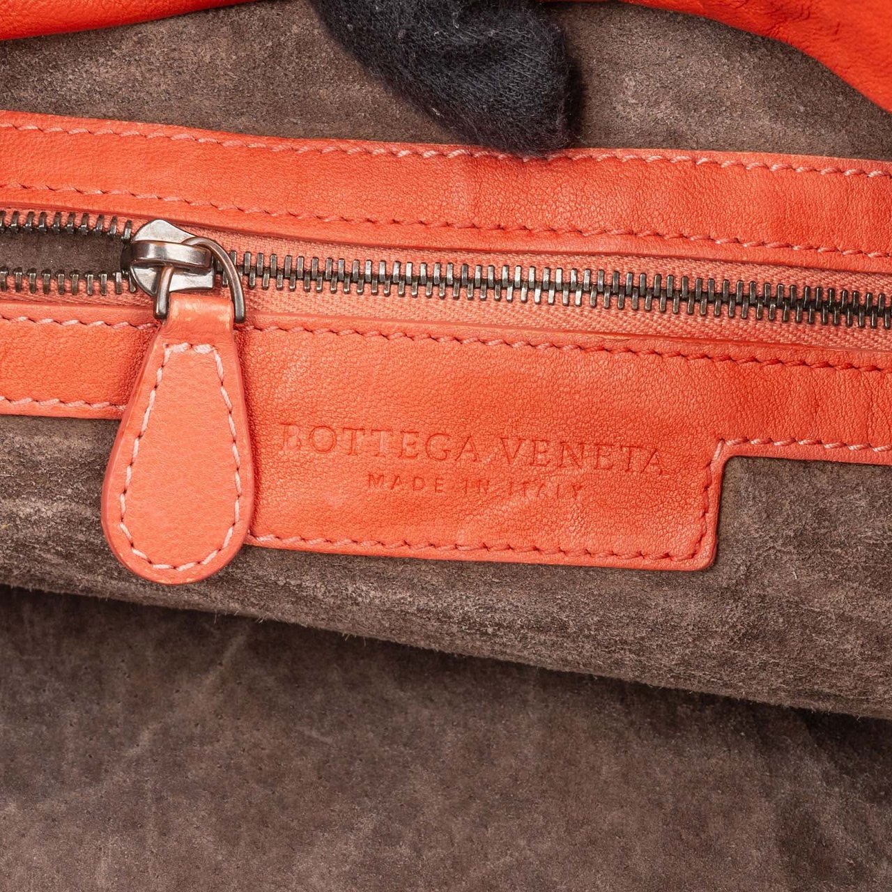 Bottega Veneta Bottega Red Intrecciato Leather Veneta Belly Hobo Handbag Oranje