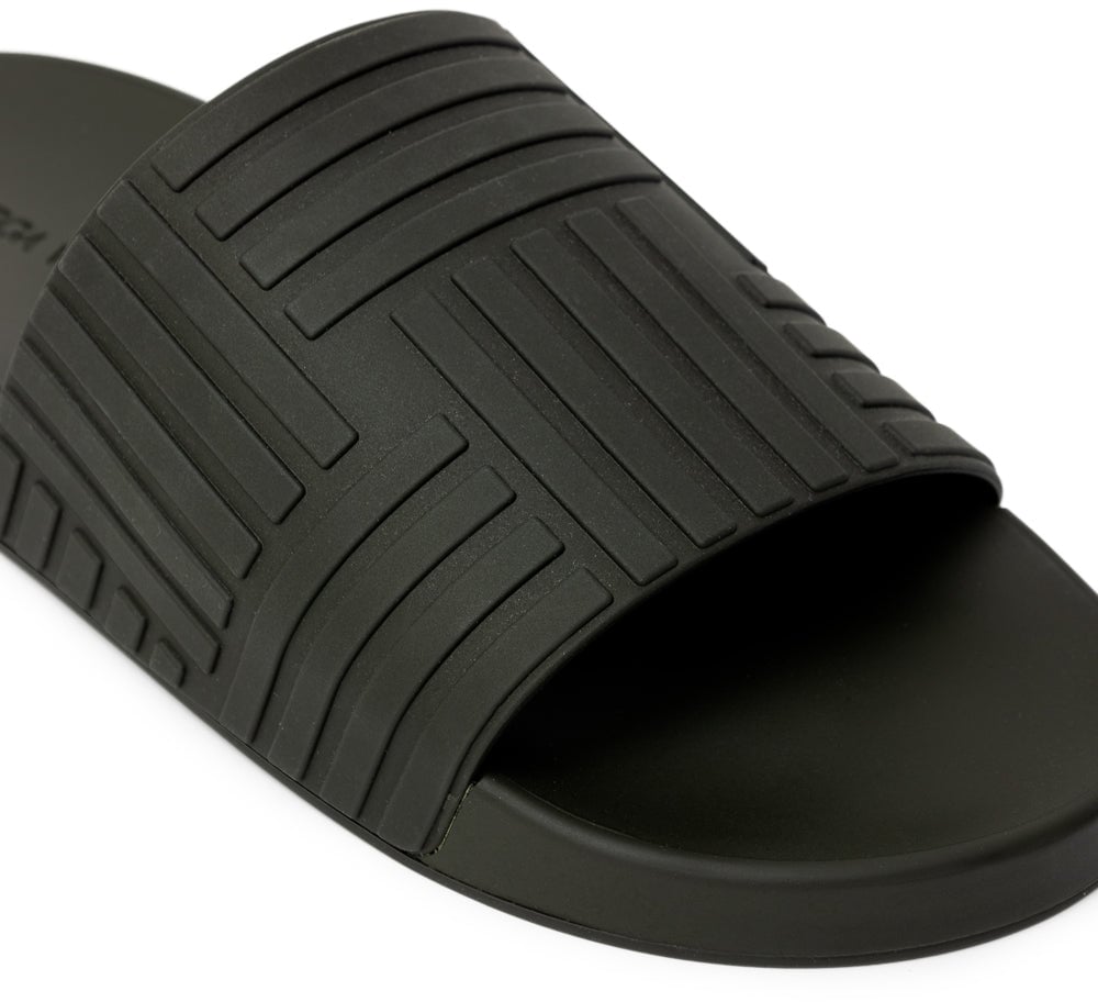 Bottega Veneta Slippers Black Divers
