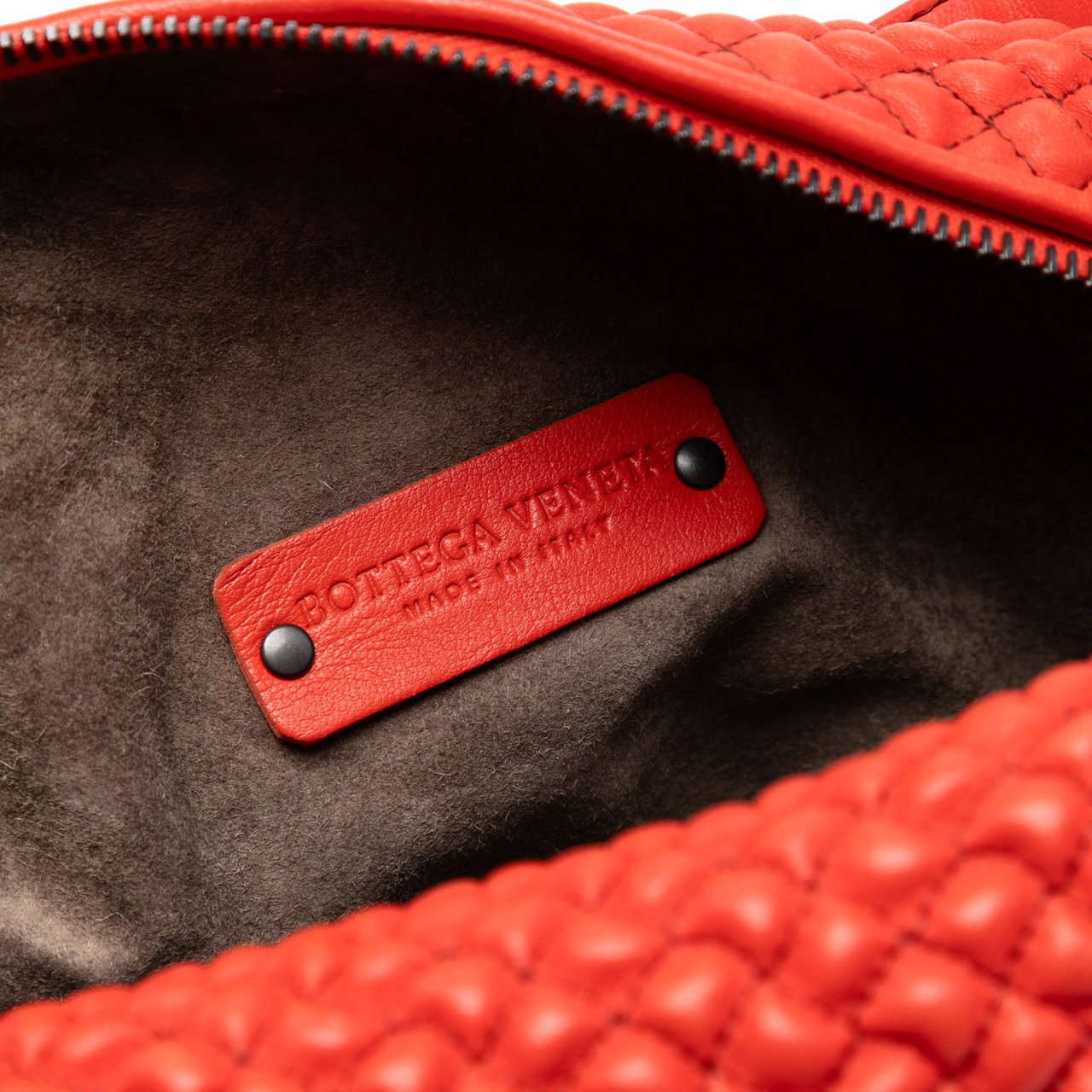 Bottega Veneta Quilted Nappa Bubble Shoulder Bag Rood