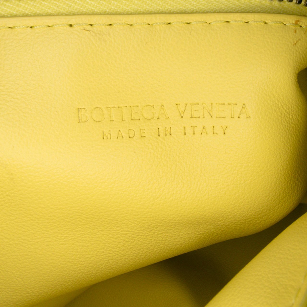 Bottega Veneta Mini Calfskin Double Knot Geel