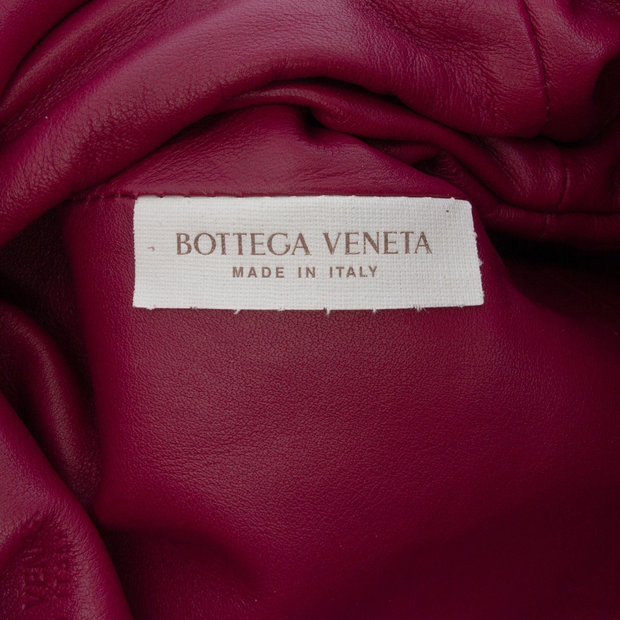 Bottega Veneta Lambskin The Mini Pouch Crossbody Paars