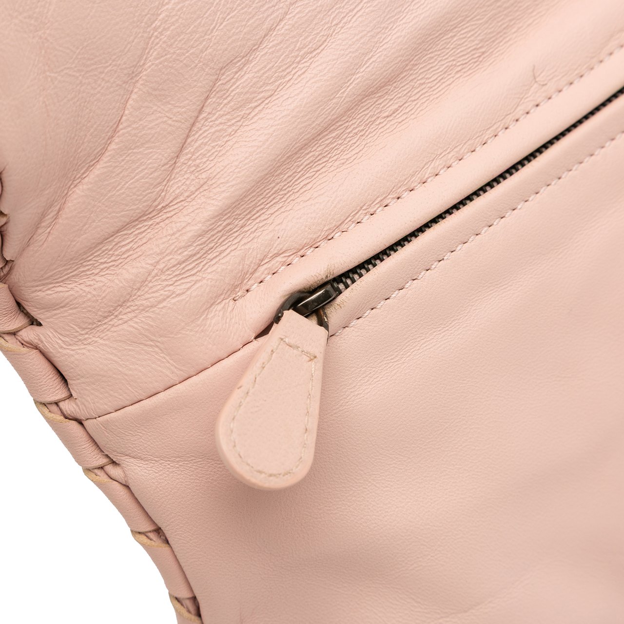 Bottega Veneta Nappa Intrecciato Turn Lock Clutch Roze