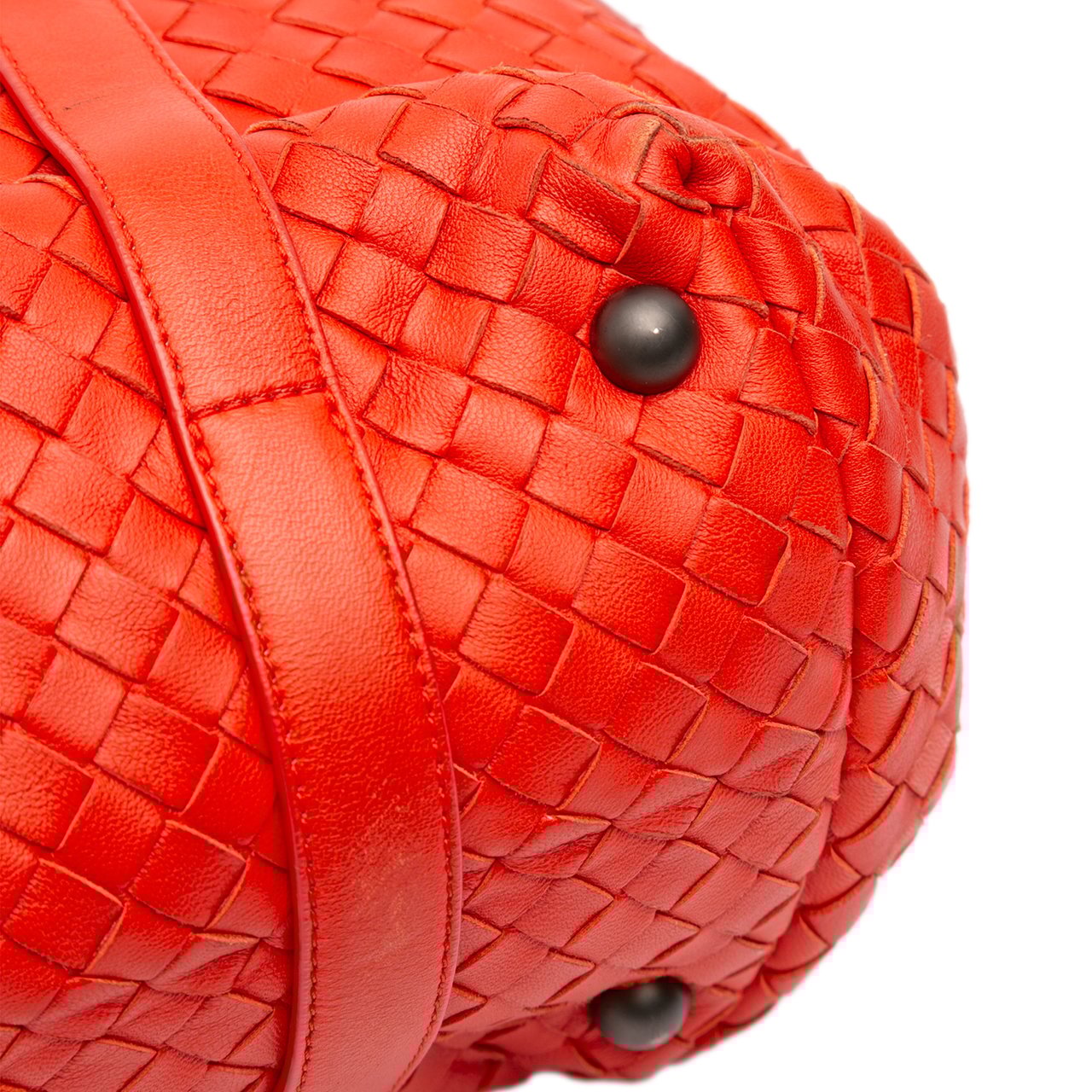 Bottega Veneta Nappa Intrecciato Montaigne Shoulder Bag Rood